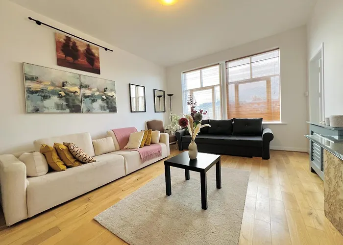 Cosy River View Flat At Temple Bar Dublin